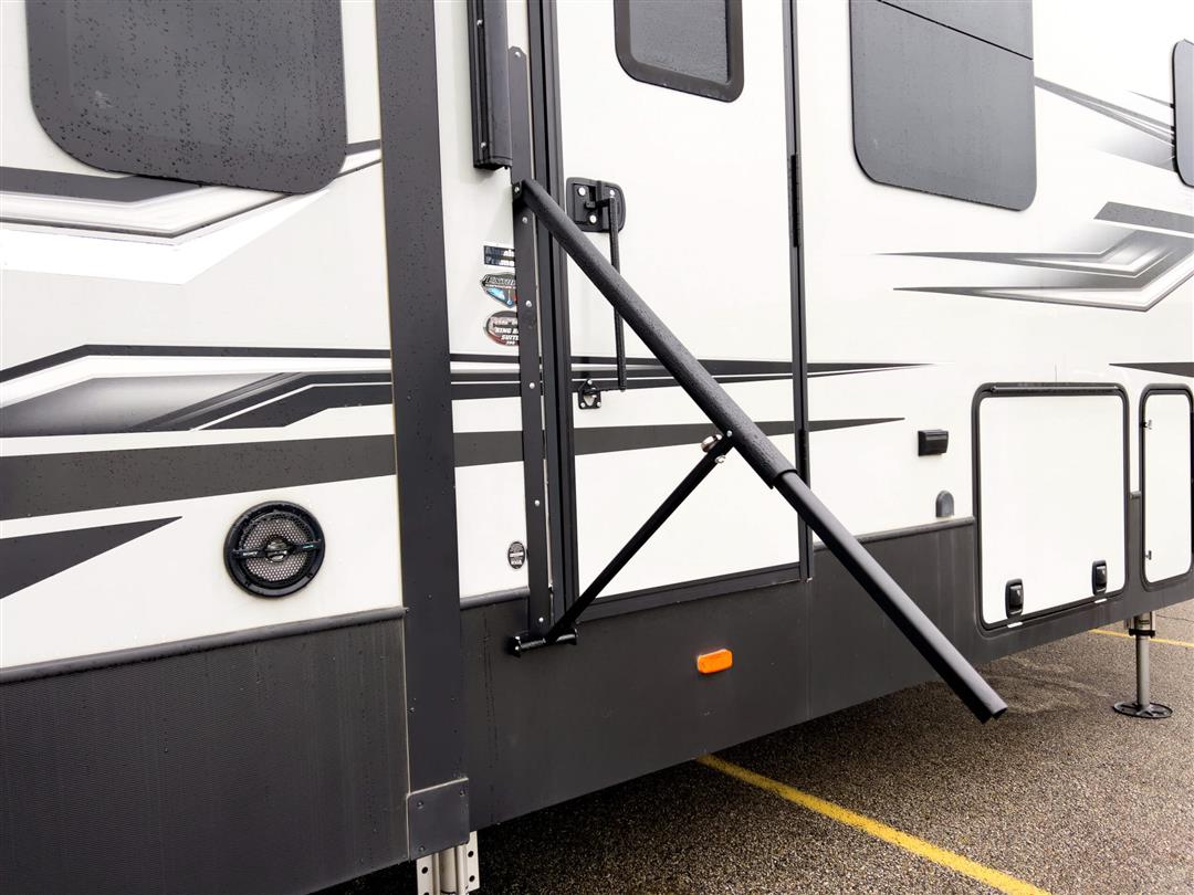 Safe-T-Rail Assist Handle