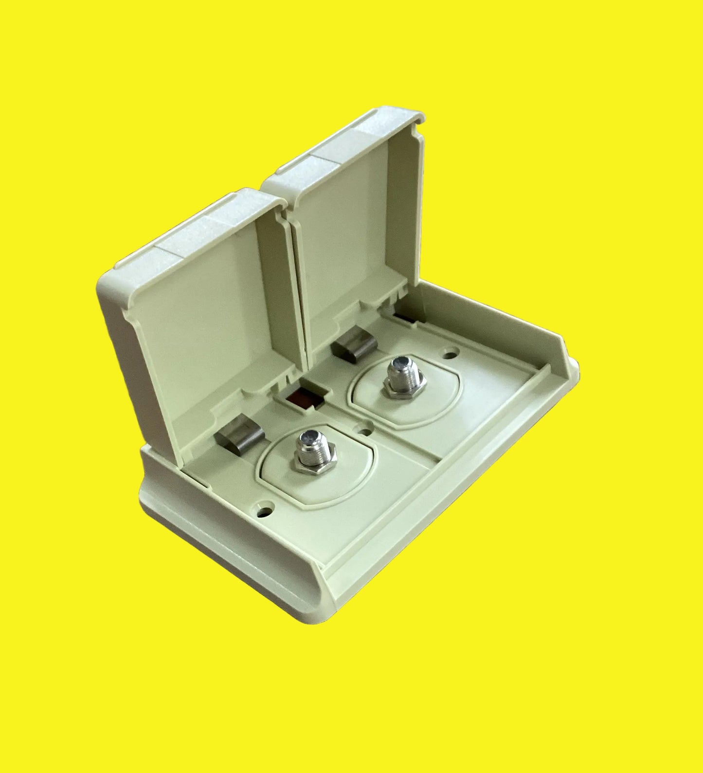 A colonial white exterior duplex tv receptacle